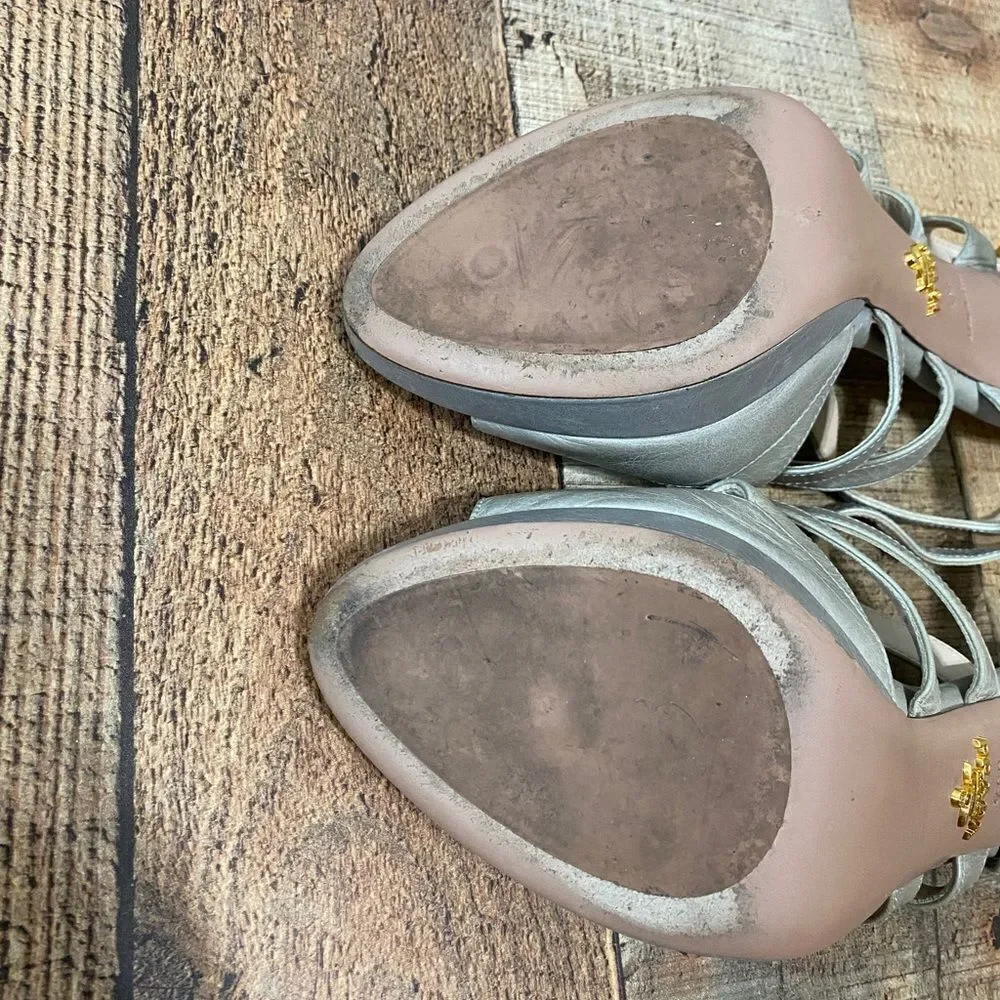 Prada Sandals Beige Gray Leather T-Strap Platform Heel Size 39.5 / US 9